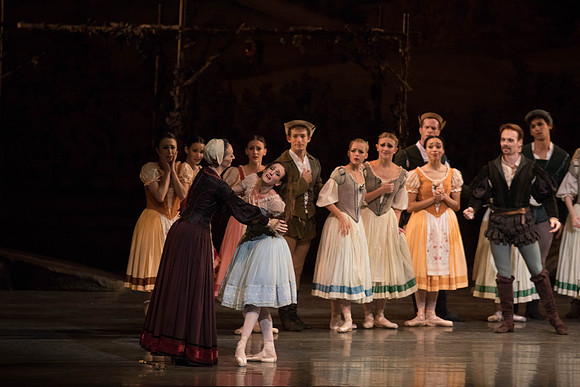 20161022_MCB_Giselle_Act1_2Cast_Tricia_Arsht_73A9308