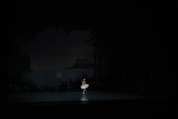 20151023_MCB_Swan_Lake_Prefomance_Arsht__75A2292