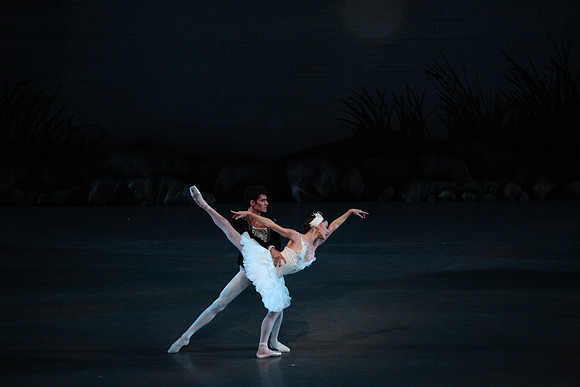 20151114_Swan_Lake_George_Balanchine_Kravis_IMG_6813