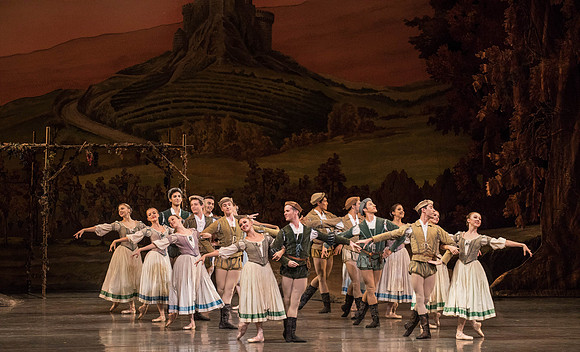 20161022_MCB_Giselle_Act1_2Cast_Tricia_Arsht_Arsht_73A6216