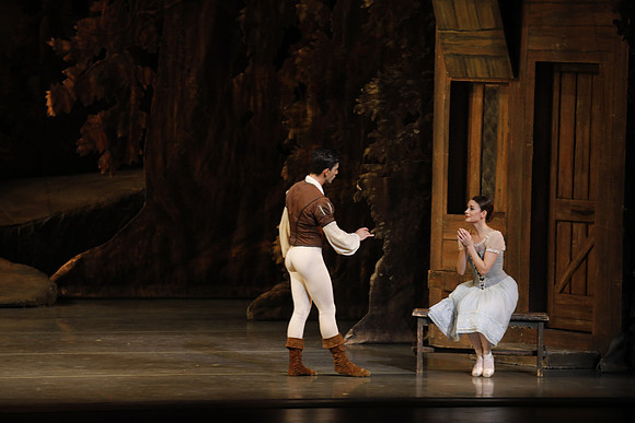 20161023_MCB_Giselle_Act1_3Cast_Jennifer_Laurent_Arsht__73A2076