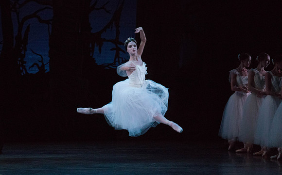 20161022_MCB_Giselle_Act2_2Cast_Tricia_Arsht_73A0372