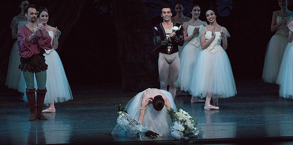 20161022_MCB_Giselle_Act2_2Cast_Tricia_Arsht_73A1156