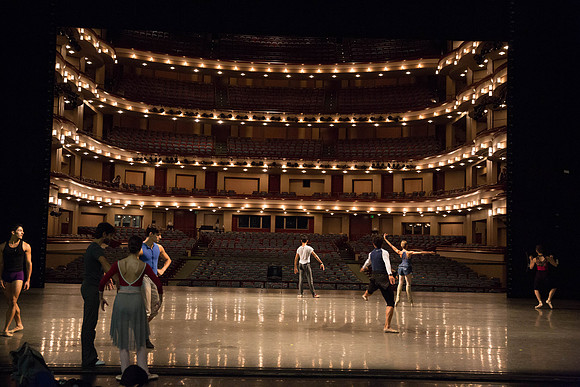 20161022_MCB_Giselle_Company_Clase_Arsht9C7C0173