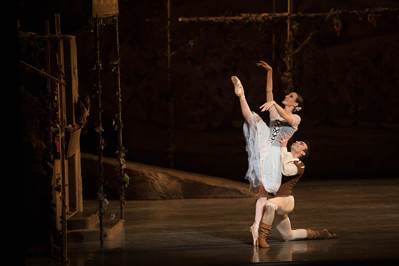 20161022_MCB_Giselle_Act1_2Cast_Tricia_Arsht_Arsht_73A5979
