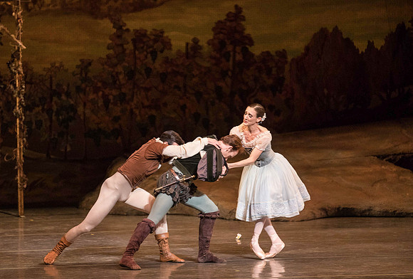 20161022_MCB_Giselle_Act1_2Cast_Tricia_Arsht_Arsht_73A6032