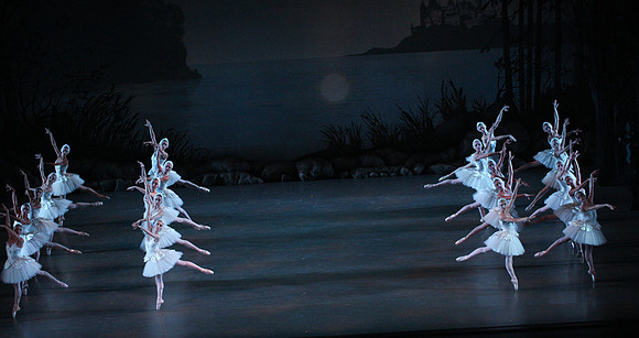 20151114_Swan_Lake_George_Balanchine_Kravis_IMG_6717