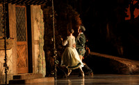20161020_MCB_Giselle_Act1_DRDA_Arsht_73A3356