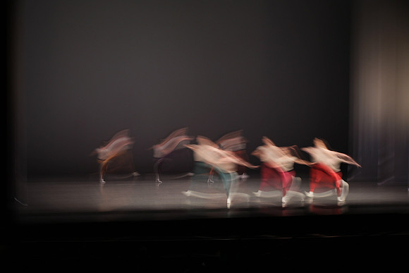 20170113_Glass_Motion_Blur_Samantha_PR_9C7C2301