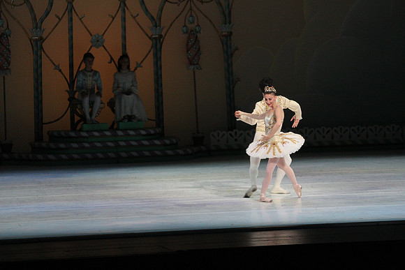 20141223_Nutcracker_ARTC_Pasdedeux_AL1B5698