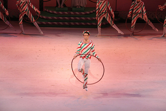 20141229_Nutcracker_WPB_Hoops_CG3P1460