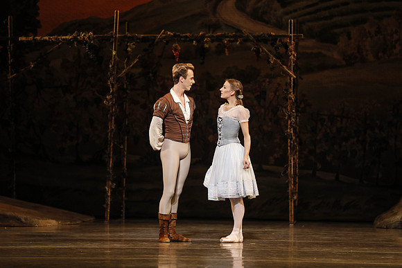 20161020_MCB_Giselle_Act1_DRDA_Arsht_73A3507