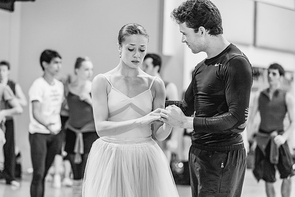 09122011_DFG_6037_DG_BALLET_REHERSAL_GISEL_1_2_ZV4N1314