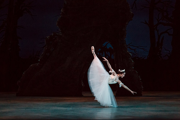 7951_DG_Giselle_Rehersal_Arsh_Center_Miami_FL_AL1B3558