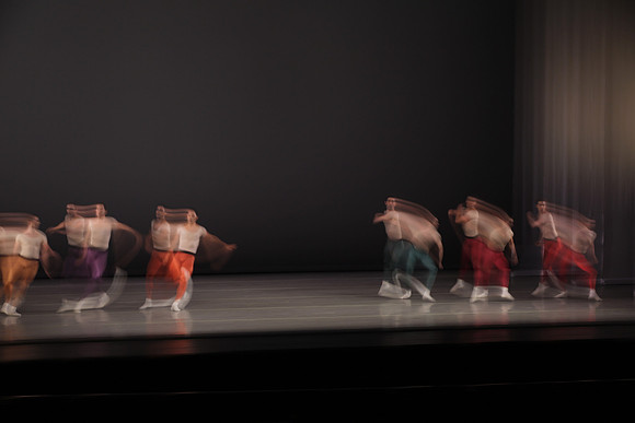20170113_Glass_Motion_Blur_Samantha_PR_9C7C2295