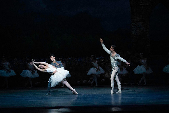 20240417_Swan_Lake_Act 4_2_Cast_DSC3058.ARW