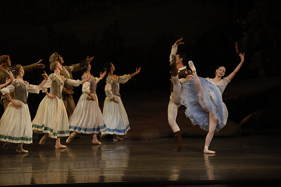 20161023_MCB_Giselle_Act1_3Cast_Jennifer_Laurent_Arsht__73A2027