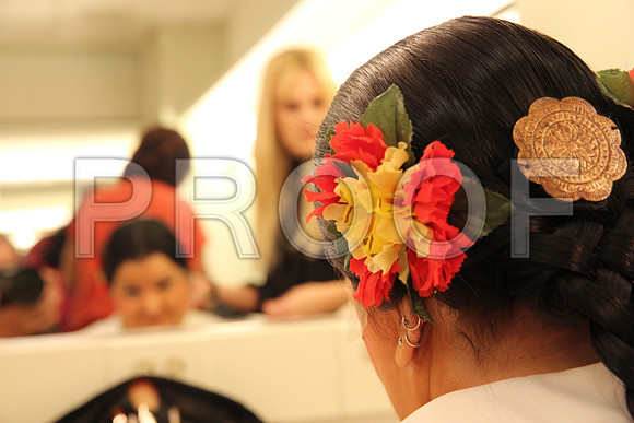 20150226_The_Pearl_Fisher_Backstage_Wigs_9C7C0445