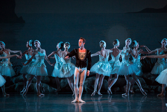 20151022_MCB_Swan_Lake_DR_Arsht_IMG_8385
