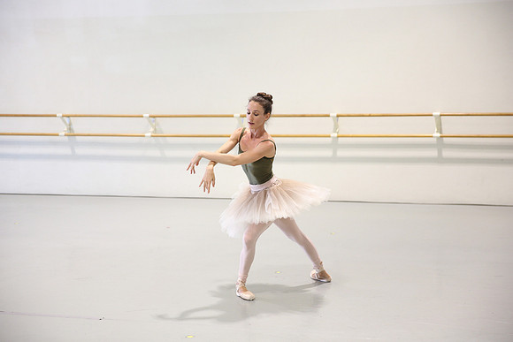 20150618_MCB_Swan_Lake_Studio_9C7C1051
