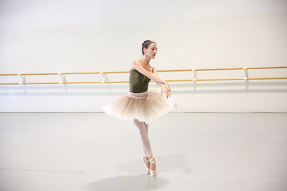 20150618_MCB_Swan_Lake_Studio_9C7C1059