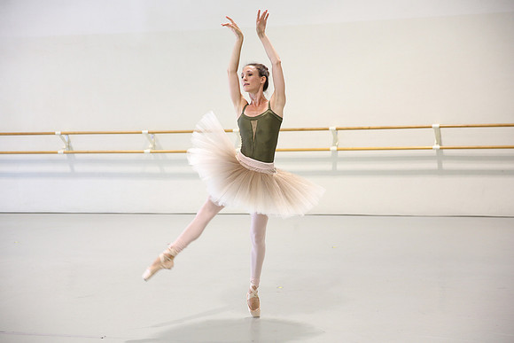 20150618_MCB_Swan_Lake_Studio_9C7C1054