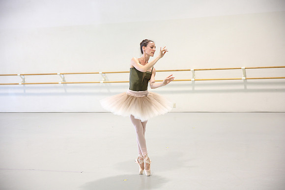 20150618_MCB_Swan_Lake_Studio_9C7C1058