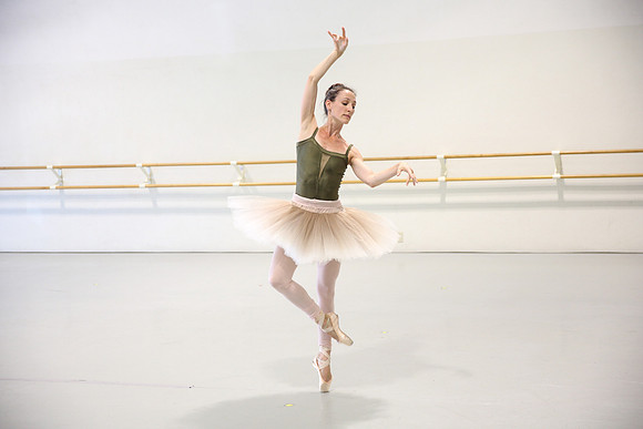20150618_MCB_Swan_Lake_Studio_9C7C1057