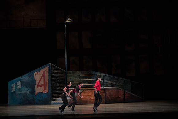 20180111_West_Side_Story_Suite_73A7178