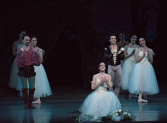 20161022_MCB_Giselle_Act2_2Cast_Tricia_Arsht_73A1160