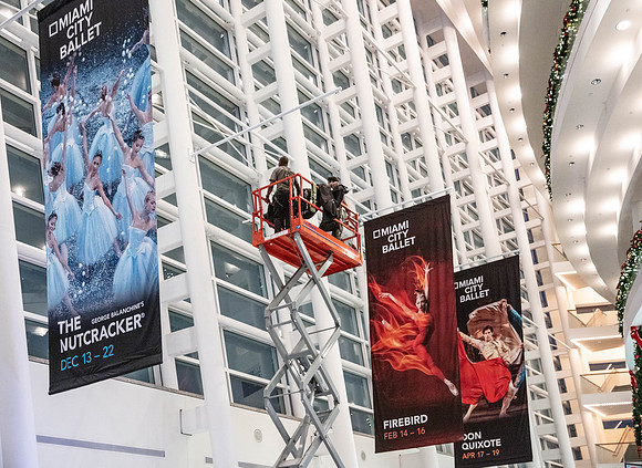 20191212_Nutcrakers_Banners_2019_075A8069