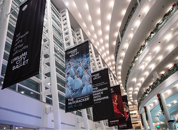 20191212_Nutcrakers_Banners_2019_075A8080