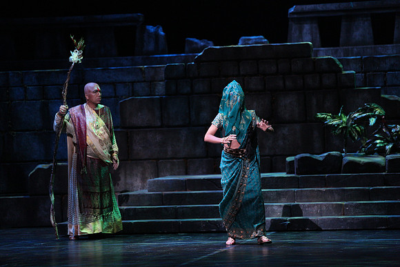 20150226_The_Pearl_Fisher_Act_39C7C1628