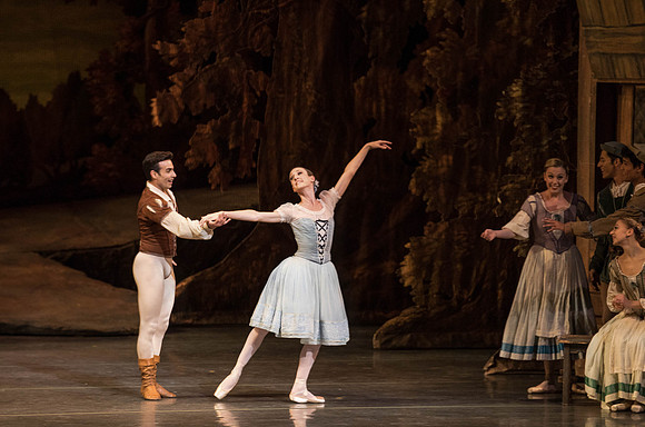 20161022_MCB_Giselle_Act1_2Cast_Tricia_Arsht_Arsht_73A6532