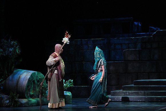 20150226_The_Pearl_Fisher_Act_39C7C1662