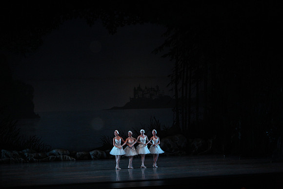 20151025_MCB_Swan_Lake_2Cast_Arsht_IMG_0026