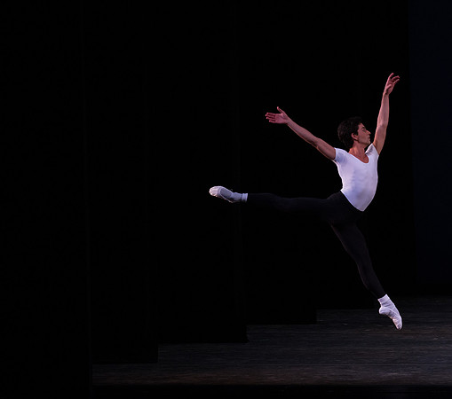 20150109_MCB_SI3M_Dress_Hear_the_Dance_CG3P0238