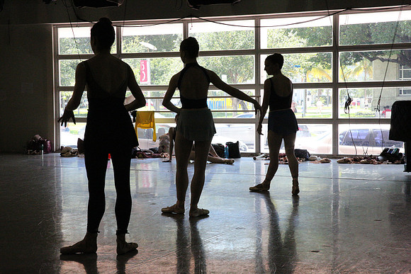 20150312_MCB_Raymonda_Variations_Studio_Arnold_9C7C6287
