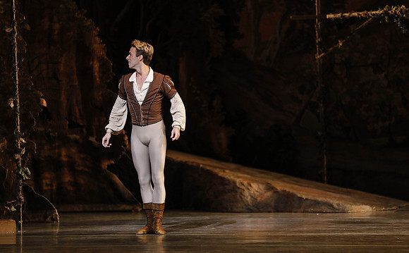 20161020_MCB_Giselle_Act1_DRDA_Arsht_73A3418