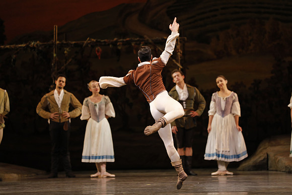 20161020_MCB_Giselle_2Cast_Act1_no Makeup_DRDA_Arsht_73A0009