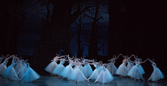 20161022_MCB_Giselle_Act2_2Cast_Tricia_Arsht_73A0029