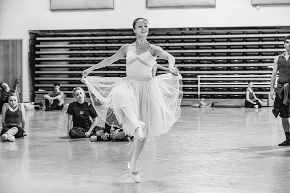 09122011_DFG_6037_DG_BALLET_REHERSAL_GISEL_1_2_ZV4N1278