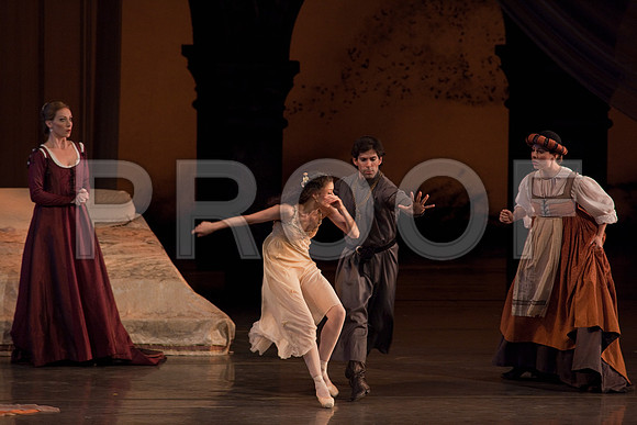 5029_DG_Miami_City_Ballet_Romeo_and_Juliet_Broward_center_2011_MG_7075-2