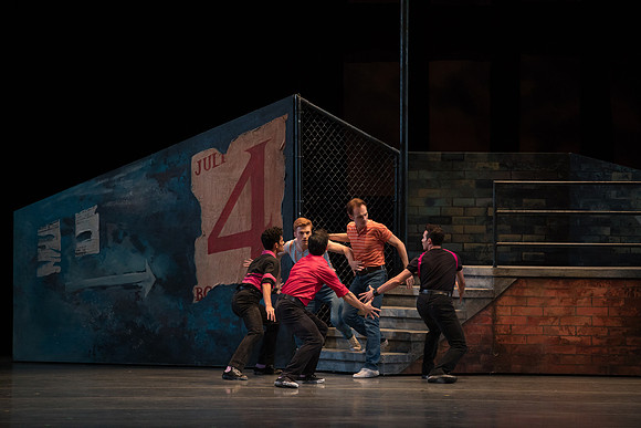 20180111_West_Side_Story_Suite_73A7213