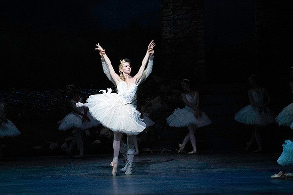 20240417_Swan_Lake_Act 4_2_Cast_DSC3007.ARW
