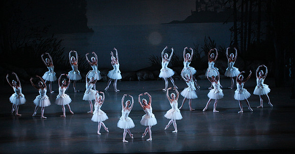 20151114_Swan_Lake_George_Balanchine_Kravis_IMG_6734
