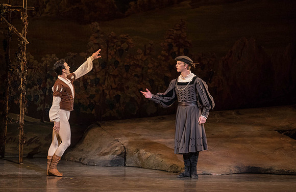 20161022_MCB_Giselle_Act1_2Cast_Tricia_Arsht_Arsht_73A5648