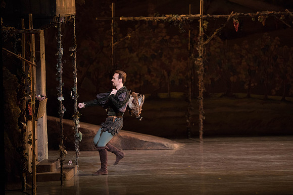 20161022_MCB_Giselle_Act1_2Cast_Tricia_Arsht_Arsht_73A5561