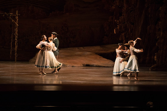 20161022_MCB_Giselle_Act1_2Cast_Tricia_Arsht_Arsht_73A5531