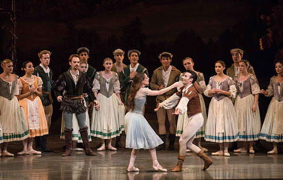 20161022_MCB_Giselle_Act1_2Cast_Tricia_Arsht_73A9314